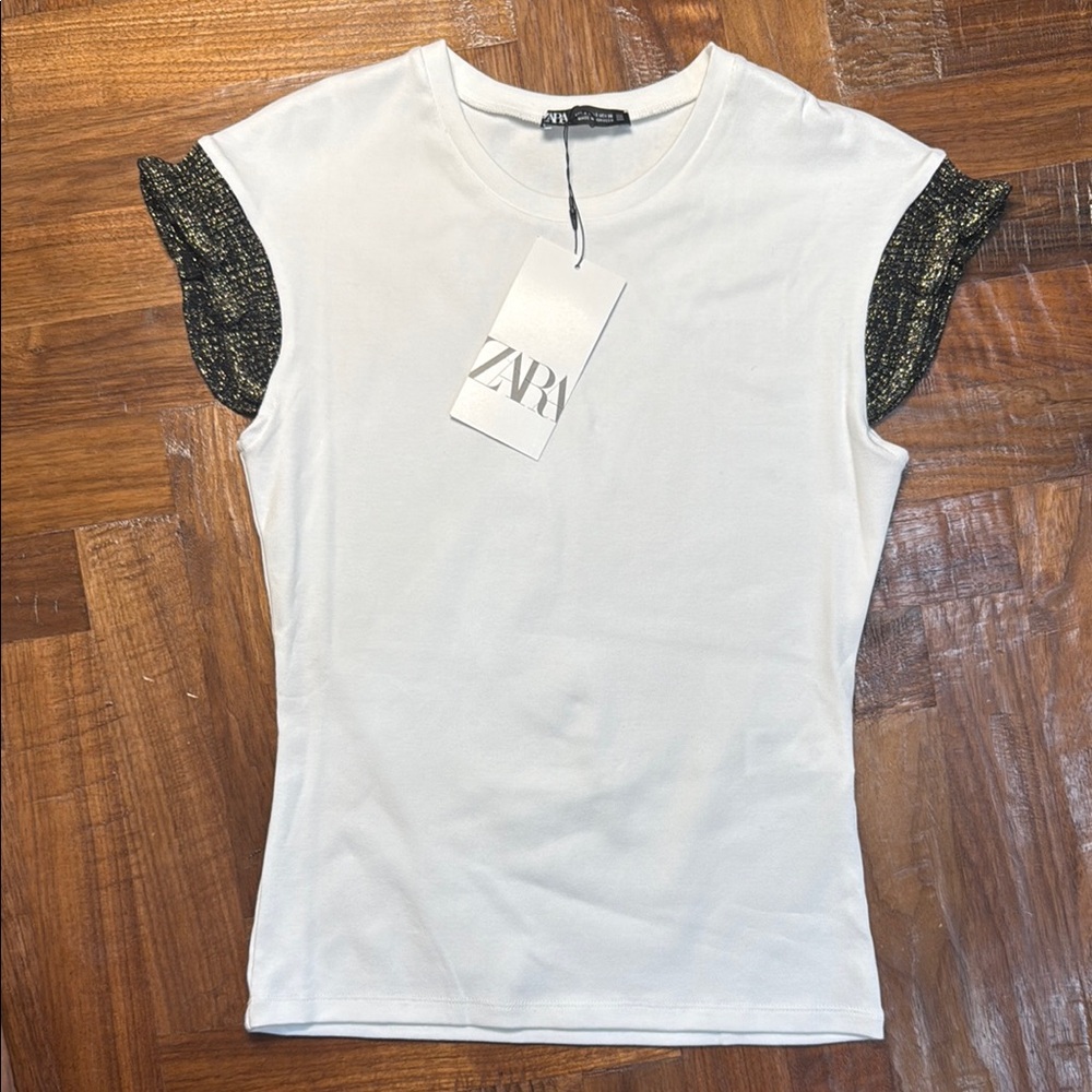 NWT ZARA White Tee with Black Metallic Flutter Sleeves – Size S